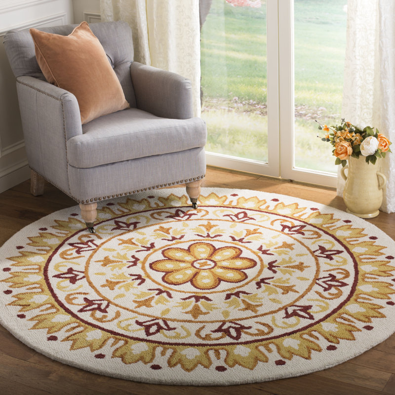 Charlton Home® Round Kenmure Oriental Hand Tufted Wool Ivory/Gold Area